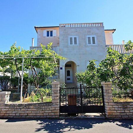 Apartments Ella Supetar Εξωτερικό φωτογραφία